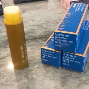 Lot of 2 - Mary Kay lip protector sunscreen SPF 15